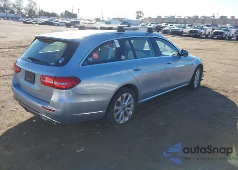 2018 Mercedes-Benz E 400 4Matic z USA, uszkodzony, nr VIN WDDZH6GB4JA311569